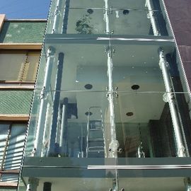 Anclajes y Estructuras Palacios S.L. biblioteca de cristal en Castellón